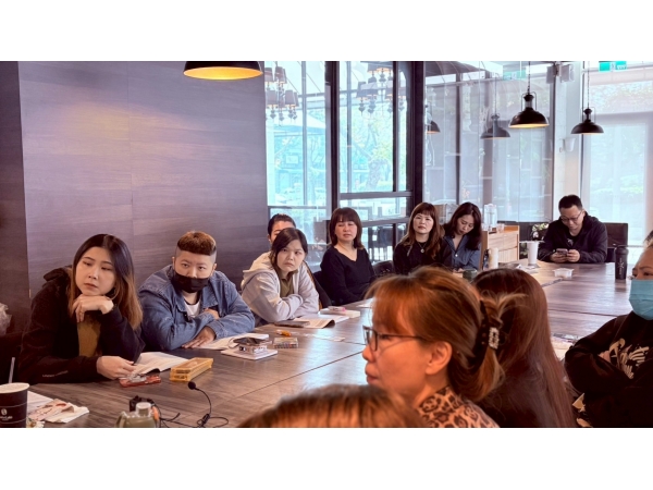 LINE_ALBUM_3_250417_18