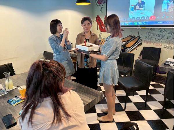 LINE_ALBUM_2025.9月 店員會議_261007_8