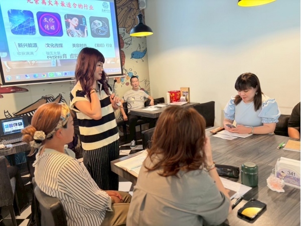 LINE_ALBUM_2025.6店務會議_250829_7