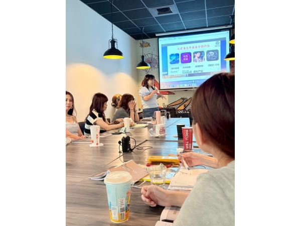 LINE_ALBUM_2025.6店務會議_250829_18