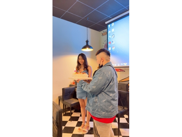 LINE_ALBUM_2025.5 店務會議_250523_21